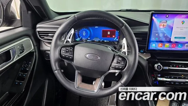 Ford Explorer 2021 thumb 3
