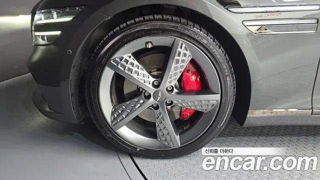 Genesis G80 2022 thumb 8