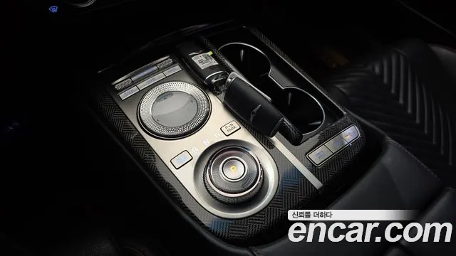 Genesis G80 2022 thumb 12