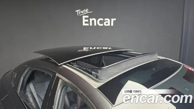 Genesis G80 2022 thumb 2