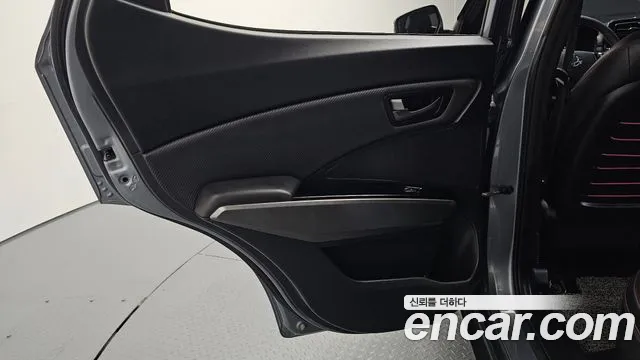 KGM Tivoli 2020 thumb 6
