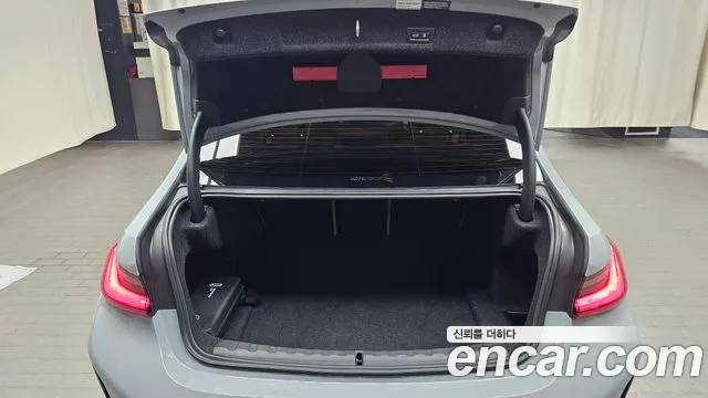 BMW 3 серии 2025 thumb 7