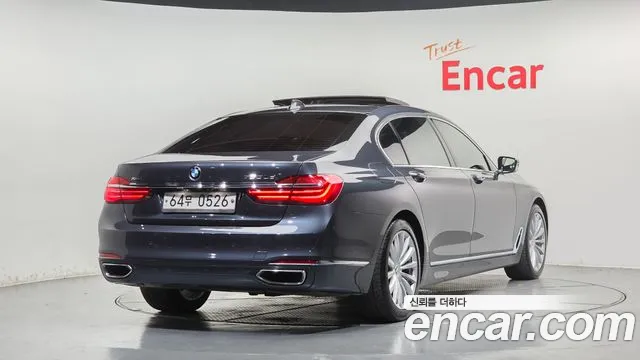 BMW 7 серии 2016 thumb 5
