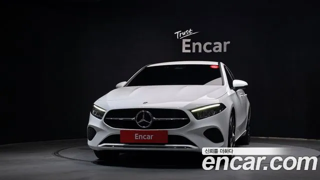 Mercedes-Benz A-Class 2024 thumb 3