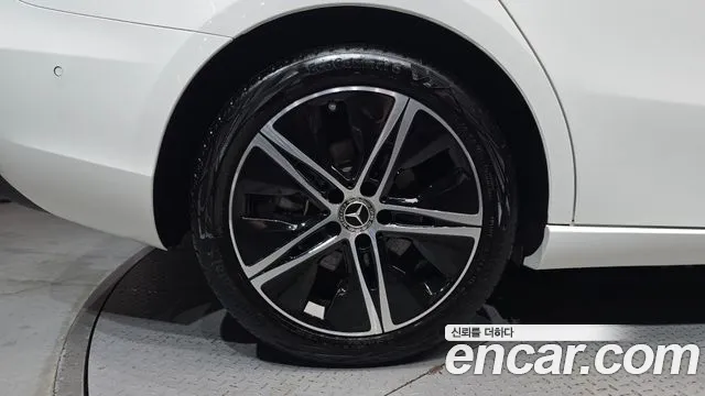 Mercedes-Benz A-Class 2024 thumb 6