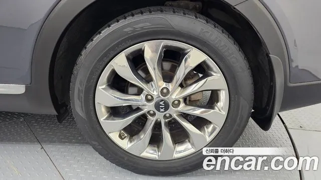Kia Sorento 2017 thumb 6
