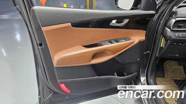 Kia Sorento 2017 thumb 10
