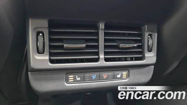 Land Rover Range Rover Evoque 2026 thumb 12
