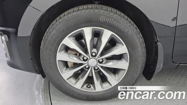 Kia Carnival 2017 thumb 10