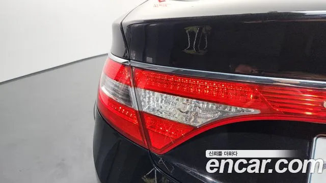 Hyundai Grandeur 2013 thumb 4