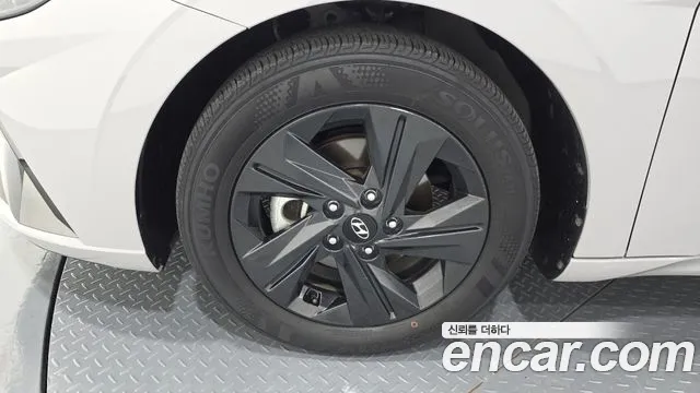 Hyundai Elantra 2022 thumb 11
