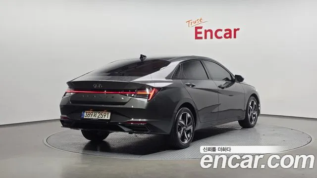 Hyundai Elantra 2022 thumb 9