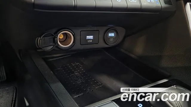 Hyundai Elantra 2022 thumb 2