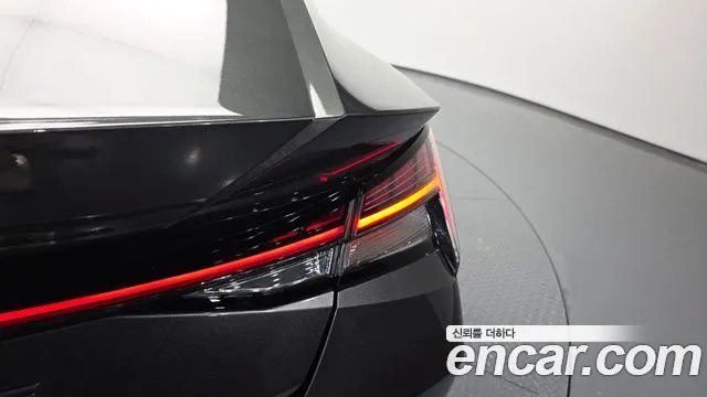 Hyundai Elantra 2023 thumb 10