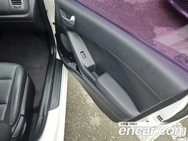 Kia K3 2015 thumb 5