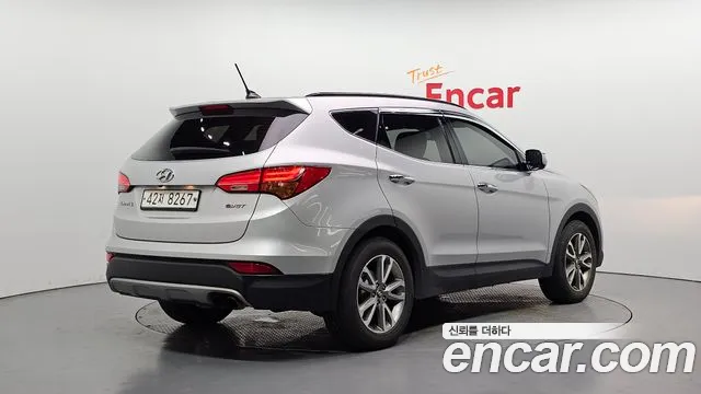 Hyundai Санта Фе 2012 thumb 3