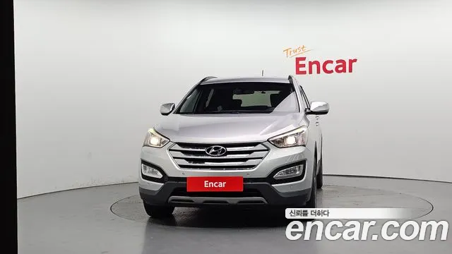 Hyundai Санта Фе 2012 thumb 4