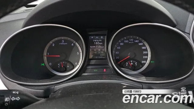 Hyundai Санта Фе 2012 thumb 8