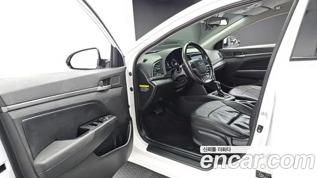 Hyundai Avante 2016 thumb 2