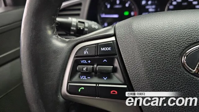 Hyundai Avante 2016 thumb 10