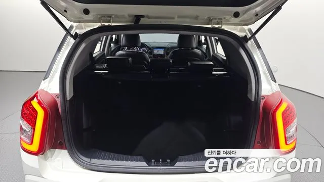 KGM Tivoli Air 2017 thumb 3