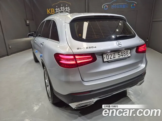 Mercedes-Benz GLC 2017 thumb 11
