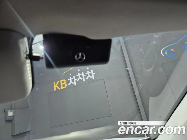 Mercedes-Benz GLC 2017 thumb 7