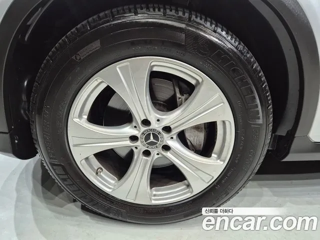 Mercedes-Benz GLC 2017 thumb 9