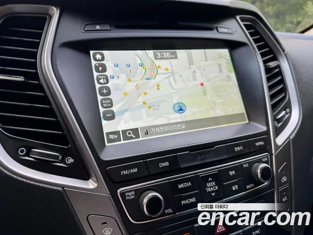 Hyundai Santafe 2016 thumb 11
