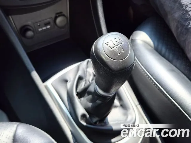 Hyundai Accent 2012 thumb 7