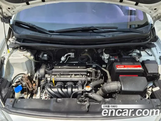 Hyundai Accent 2012 thumb 10