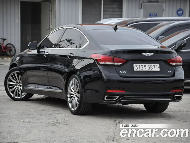 Genesis G80 2016 thumb 3