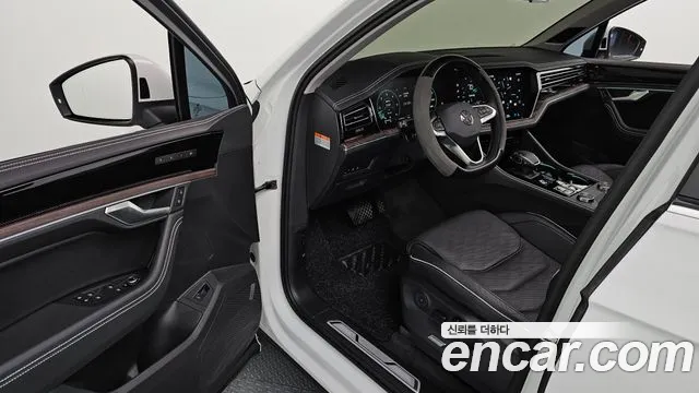 Volkswagen Touareg 2025 thumb 3