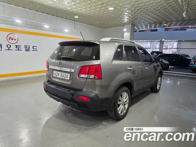 Kia Sorento 2010 thumb 7