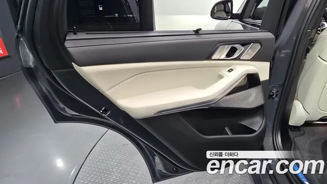 BMW X5 2025 thumb 2