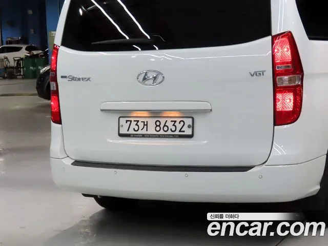 Hyundai Staria 2015 thumb 4