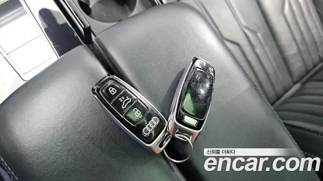 Audi A8 2020 thumb 6