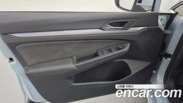 Volkswagen Golf Sportsvan 2025 thumb 9