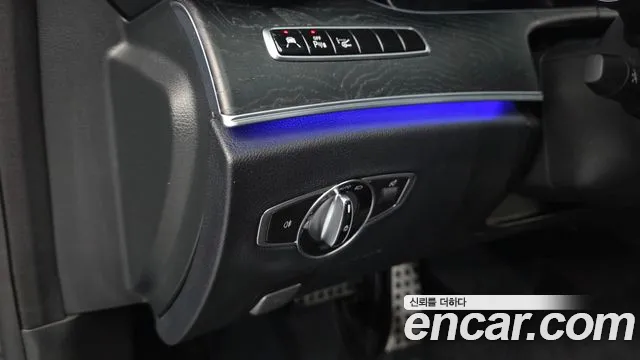 Mercedes-Benz E-Класс 2018 thumb 8