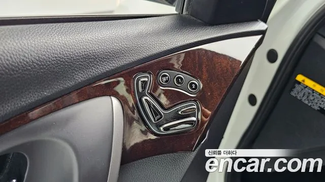 Hyundai Grandeur 2013 thumb 10