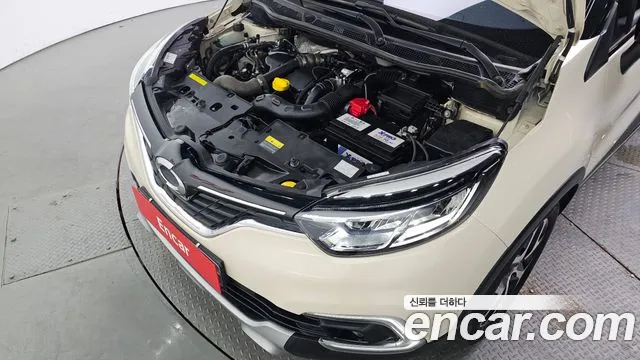 Renault QM3 2017 thumb 9
