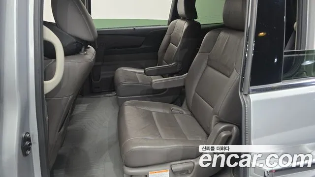 Honda Odyssey 2013 thumb 10
