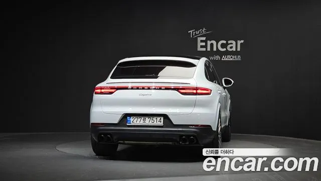 Porsche Cayenne 2022 thumb 4