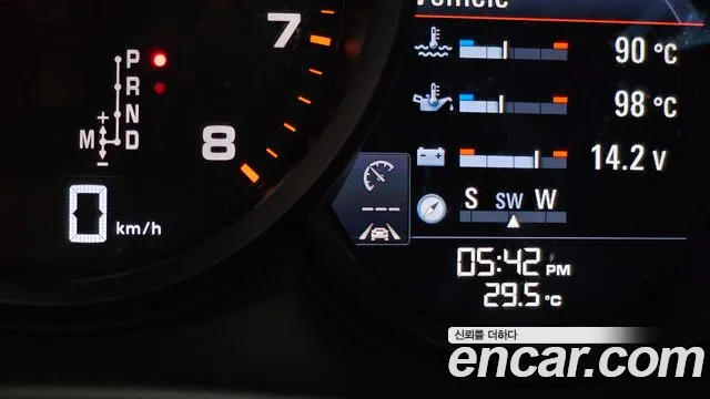 Porsche Macan 2021 thumb 6