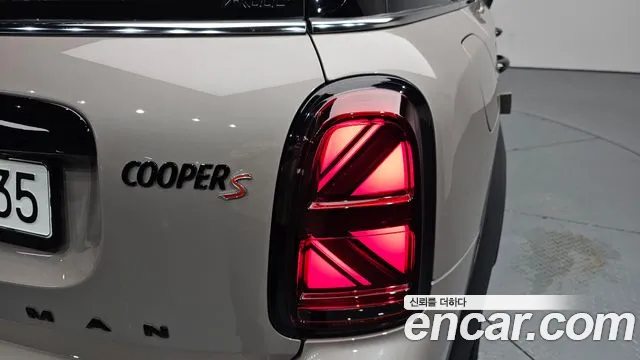 Mini Cooper 2023 thumb 2