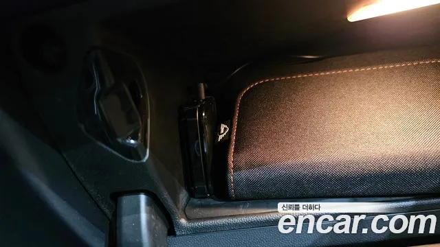 Mini Cooper 2023 thumb 10