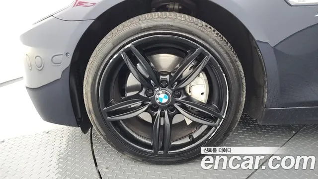 BMW 5 серии 2012 thumb 10