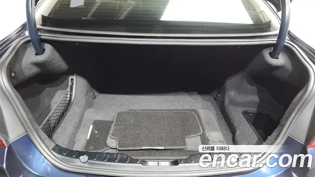 BMW 5 серии 2012 thumb 9