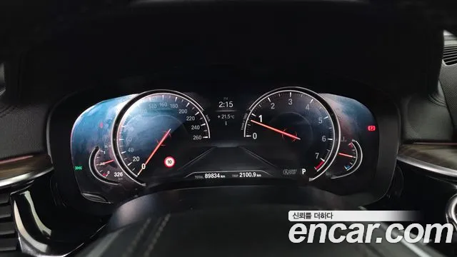 BMW 5 серии 2018 thumb 6