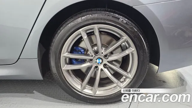 BMW 5 серии 2018 thumb 3